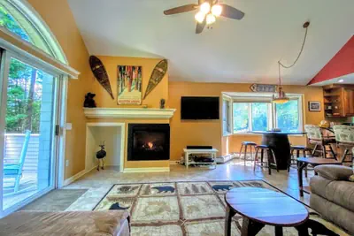 Photo 5 - Fv49 Wow Stunning Single Level Home Next to Golf Course and Mt Washington Hotel