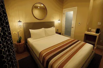 Photo 4 - The Crescent Hotel