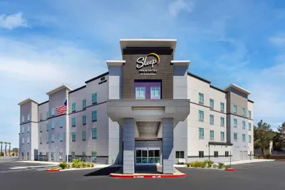 Photo 2 - Sleep Inn & Suites Henderson – Las Vegas