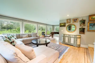 Photo 5 - Private Luxurious Canal Estate