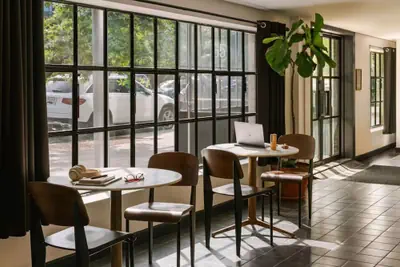 Photo 4 - The Industrialist Hotel Brooklyn