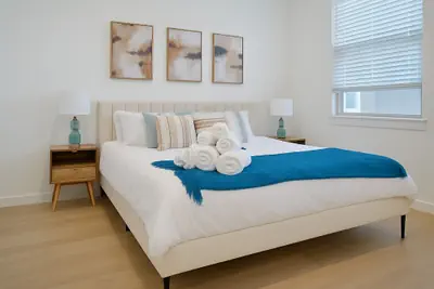 Photo 4 - Worker Friendly, Kingbed,washer Dryer, A+location, Wifi