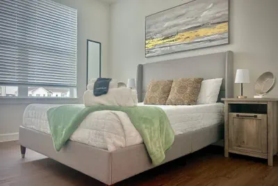 Photo 2 - Workerfriendly,washer/dryer, Gym,pool, A+ Location