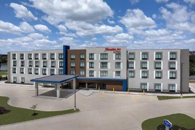 Photo 2 - Hampton Inn By Hilton East Peoria