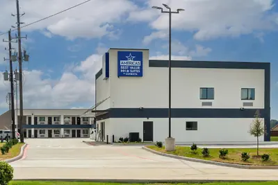 Photo 2 - Americas Best Value Inn & Suites Tomball Grand Parkway