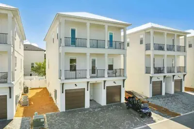 Photo 2 - Hidden Palms 7BR W Poll Billiard and Near Beach