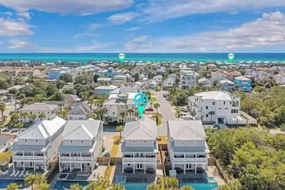 Photo 5 - Costal Style 3-story W 7BR and Near the Beach