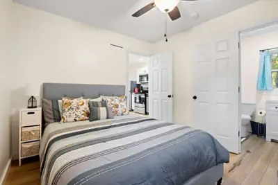 Photo 4 - Cozy 1BR Cottage w Firepit Close to Downtown