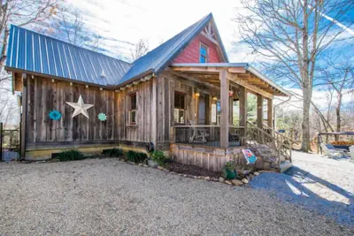 Photo 2 - Rustic Awesome 4BR Lodge w Game Room Fire Pit