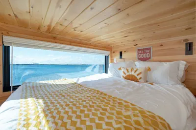 Photo 4 - Direct Waterfront Cabin Sunset Views 3