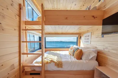 Photo 5 - Direct Waterfront Cabin Sunset Views 6