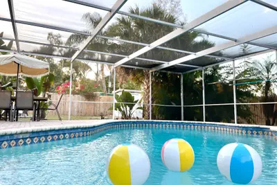 Photo 3 - Sarasota Family Home Private Heated Pool Relax