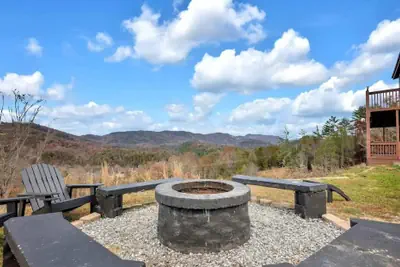 Photo 5 - Secluded 7BR Mountain Escape on 7 Acres