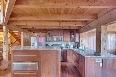 Photo 4 - Secluded 7BR Mountain Escape on 7 Acres