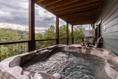 Photo 2 - New Lux 4 King Suites Gamerm Hot Tub Views
