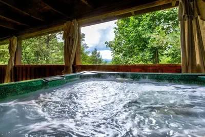 Photo 4 - Nice View Fireplace Hot Tub Porch Bed Private