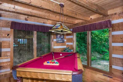 Photo 4 - View Private Hot Tub Pool Table Fireplace Relax