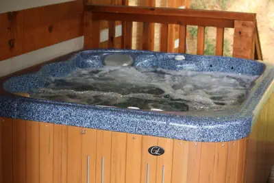 Photo 5 - View Private Hot Tub Pool Table Fireplace Relax