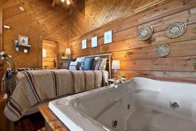 Photo 4 - View Location Studio Log Cabin Hot Tub Fireplace