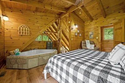 Photo 5 - View Private Log Cabin Fireplace Hot tub Relax