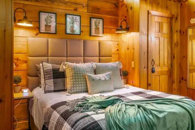Photo 3 - Location Private Log Cabin Hot Tub Fireplace