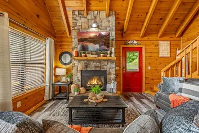 Photo 2 - View-location-hot Tub-2 Fireplaces-jacuzzi-arcade