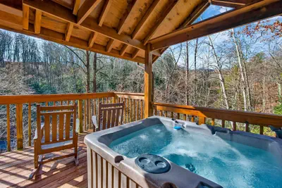 Photo 2 - Hot Tub Location Cozy Studio Log Cabin Fireplace