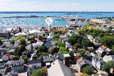 Photo 4 - The Whale Suite Historic Coastal Luxury Newport