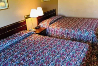 Photo 2 - Home Place Inn