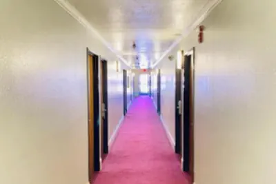 Photo 5 - Home Place Inn