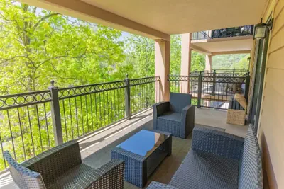 Photo 2 - Gatehouse Condo by Beyond Expectations With Views