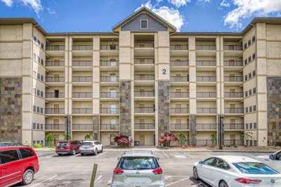 Photo 2 - Mountain View Condo by Beyond Expectations