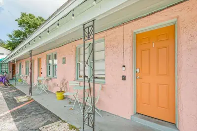 Photo 3 - Classic Charm-retro 1950s Motel in St Augustine