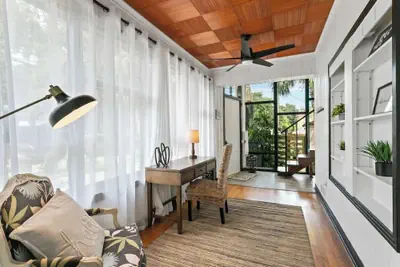 Photo 5 - Unique Pet Friendly Bungalow in St Augustine