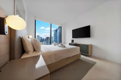 Photo 4 - Upscale 3-BD Condo in DTW Miami