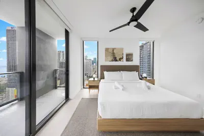 Photo 3 - Modern DTW Studio in the Heart of Miami