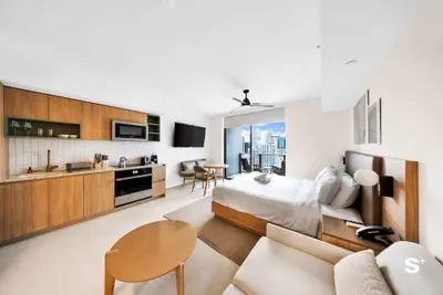 Photo 5 - Luxury Studio in DTW Miami