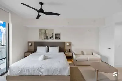 Photo 4 - Luxury Studio in DTW Miami