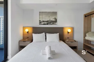 Photo 3 - 2-BD Condo in DTW Miami - City Views