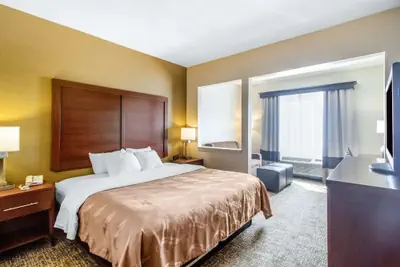 Photo 2 - HOTELWORLD INN & SUITES