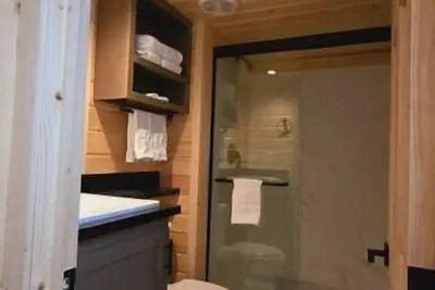 Photo 5 - Luxury Cabin with Mountain View 2B