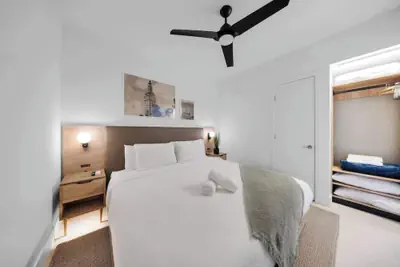 Photo 4 - Upscale 1BD Condo in Miami- City Views