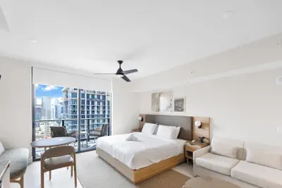 Photo 4 - Luxurious Studio in DTW with City Views