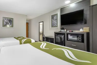 Photo 3 - Sonesta Essential Hotels Longview