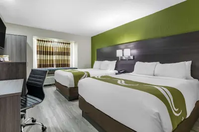 Photo 2 - Sonesta Essential Hotels Longview