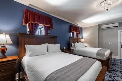 Photo 5 - Hotel St. Cloud