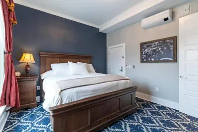 Photo 3 - Hotel St. Cloud