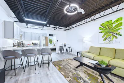 Photo 2 - Chic Loft Retreat Near Port Canaveral -unit 202