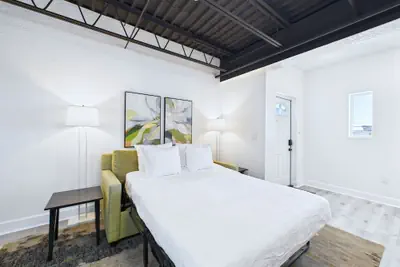 Photo 4 - Chic Loft Retreat Near Port Canaveral -unit 202