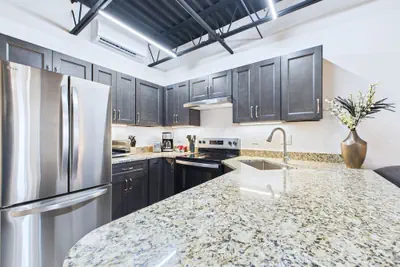 Photo 3 - Loft Getaway Near Port Beach -unit 203
